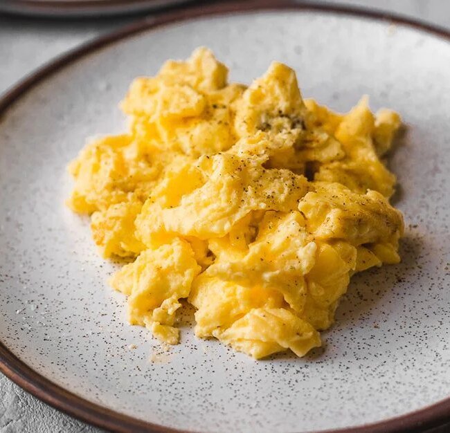 How To Make Perfectly Fluffy Scrambled Eggs