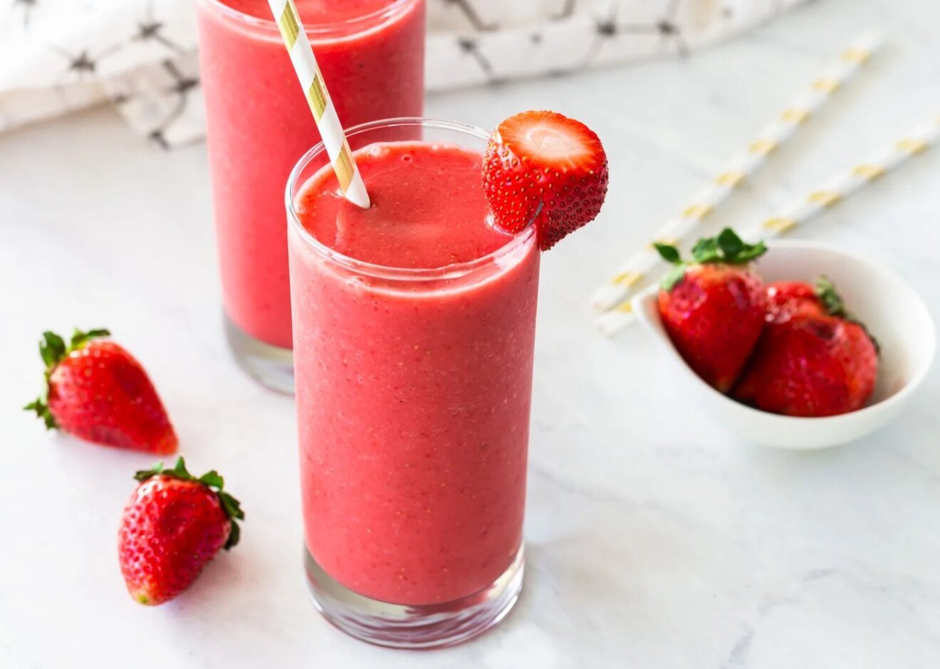 Easy Strawberry Smoothie Recipe