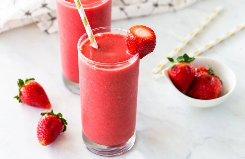 Easy Strawberry Smoothie Recipe