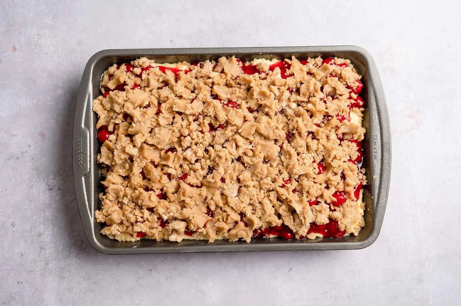 Streusel on top of the cherry pie filling