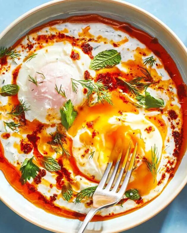 Çilbir (Turkish Eggs)