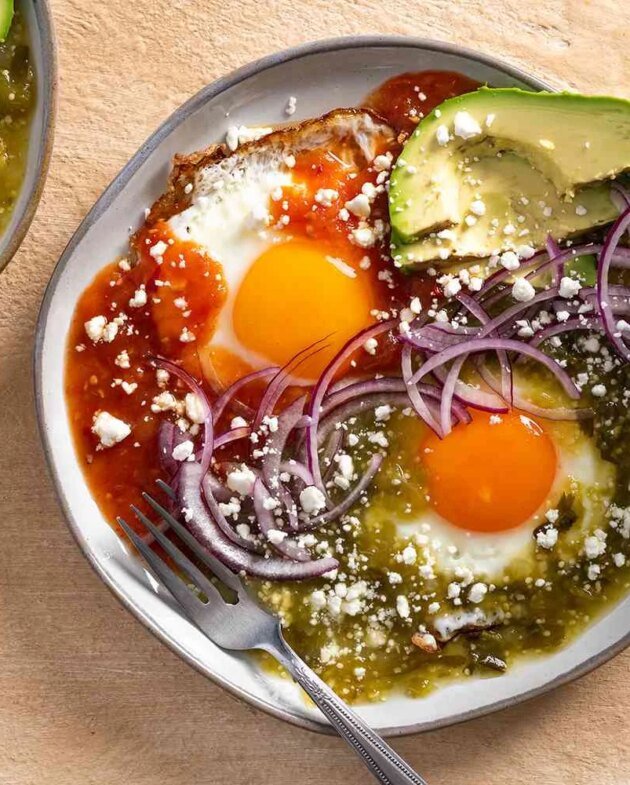 Huevos Divorciados Recipe